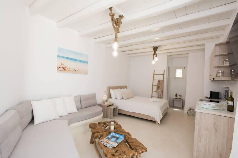 Bedroom 2, Romantic Mykonian Oasis Suite w Jacuzzi, South Aegean
