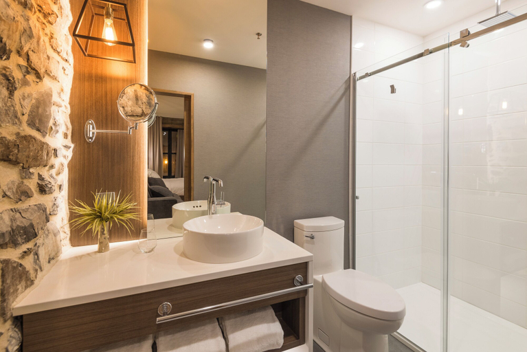 Bathroom 4, La Maison Kent - Par Aneyro, Communauté-Urbaine-de-Québec