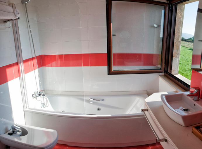Bathroom 4, Spa Rural Mies de Rubayo, Cantabria