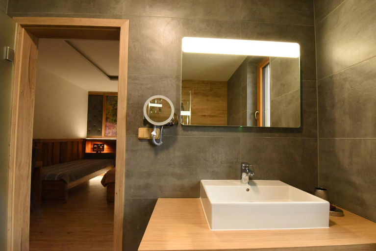 Bathroom 3, PENZION U MEDVEDA, Frýdek-Místek