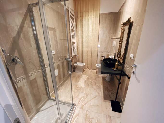 Others 5, B&B Siliade, Pescara