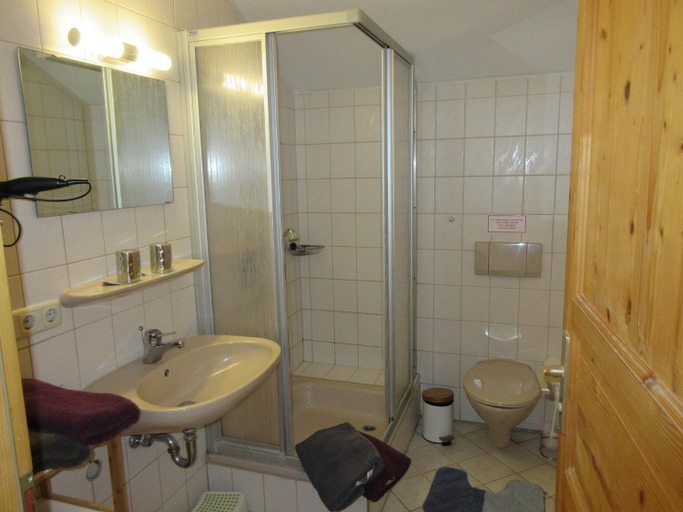 Others 4, Geppingerhof, Traunstein