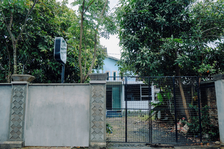 Exterior & Views 2, Kayu Tangi Guest House Syariah, Banjarmasin