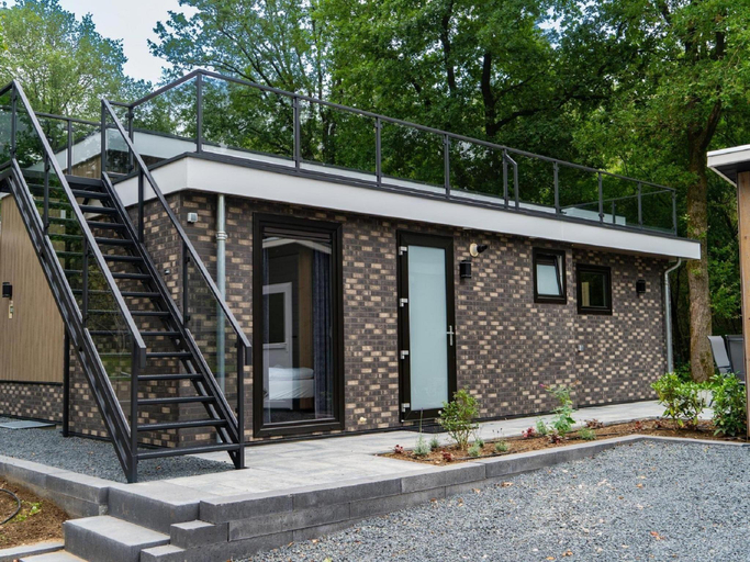 Others 5, Elegant Country Chalet in Guelders, Apeldoorn