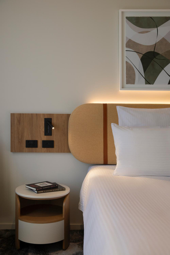 Bedroom 16
