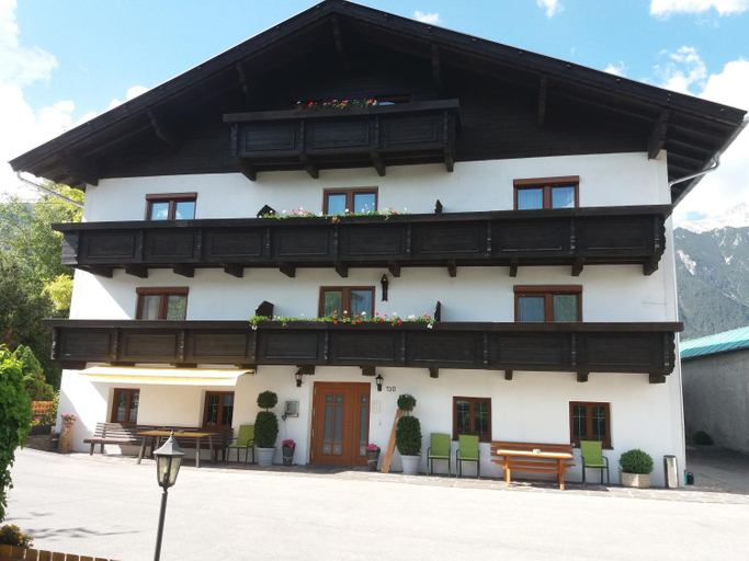 Exterior & Views 1, Pension Sonnenhof, Imst