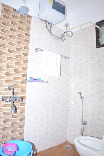 Bathroom 3, B2B Home Stay, Dindigul