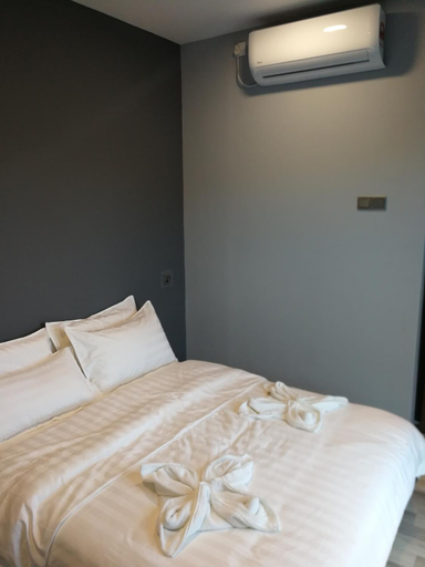 Bedroom 5, SUNBAY INN, Semporna