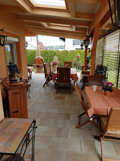 Others 5, Rooms Beros, Maribor