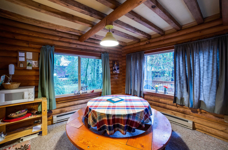 Others 5, 17MBR - Log Cabin - BBQ - Pets Ok - WiFi - Sleeps 8, Whatcom