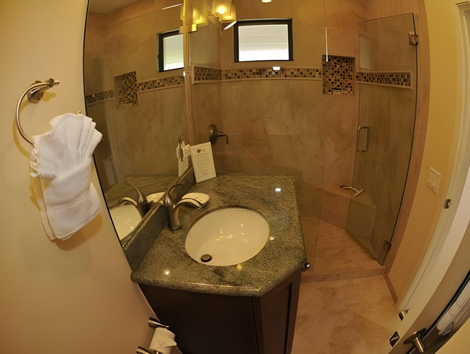 Bathroom 2, Hale Napili, Maui