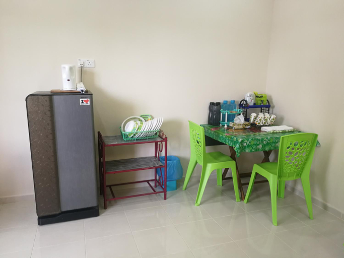Dining Room 8