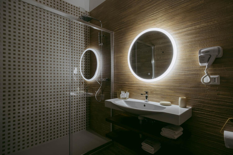Bathroom 2, Porta D'Oro Charming House, Sassari