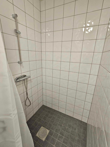 Others 3, Stora Ekeberg vandrarhem, Skara