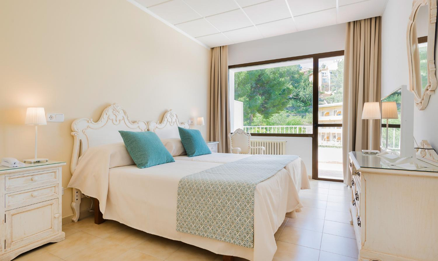 Bedroom 3, Gaya, Baleares