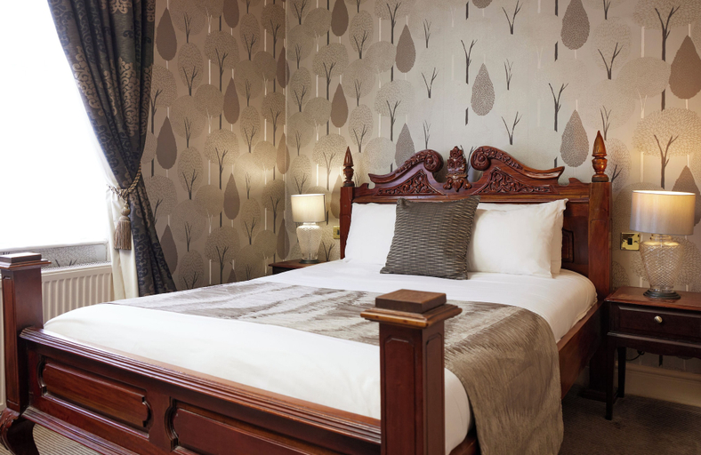 Bedroom 2, Coleshill Hotel by Greene King Inns, Warwickshire
