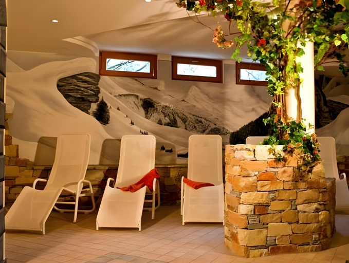 Others 5, Hotel Garni Chasa Nova, Inn