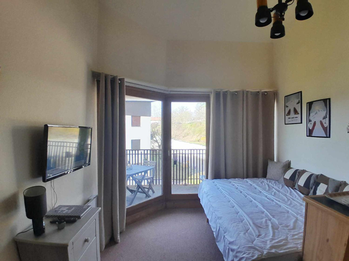 Bedroom 2, LES DRYADES Vue montagne, Vosges