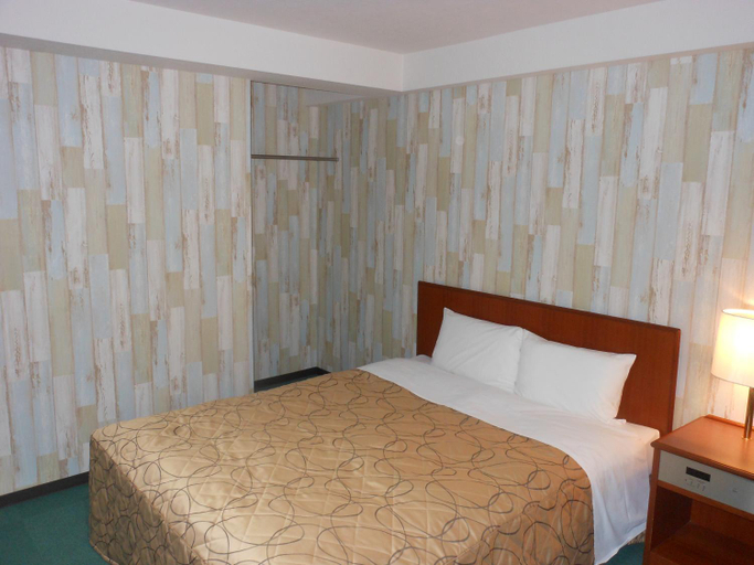 Bedroom 13