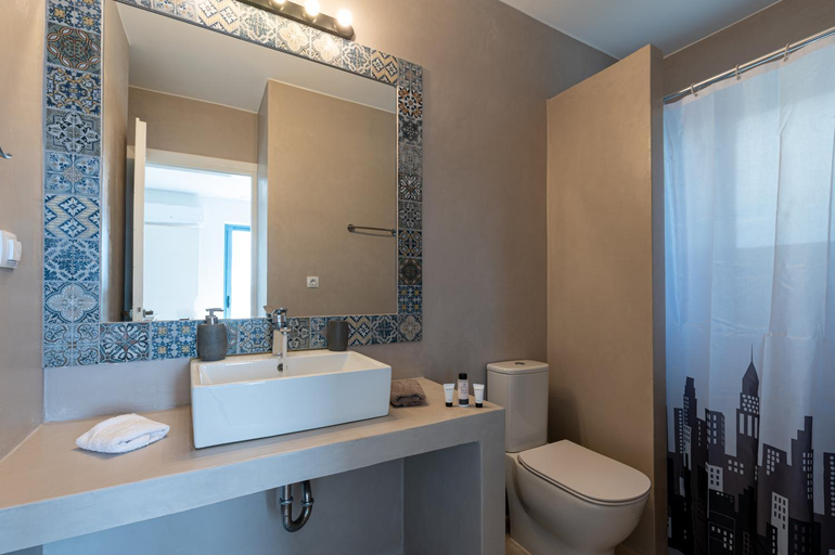 Bathroom, Costa Bianca Villas, Peloponnese