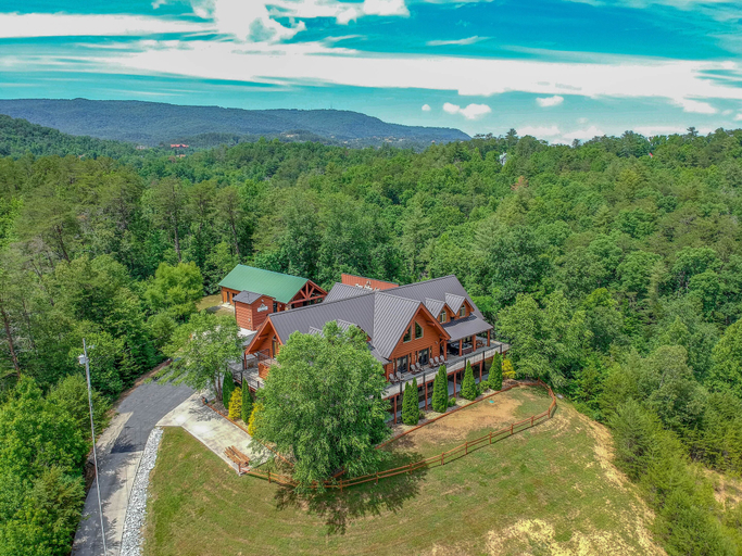 Exterior & Views 1, Moose Hollow Lodge, Sevier