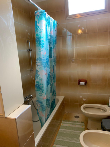 Bathroom 3, Lovenice Center, Venezia