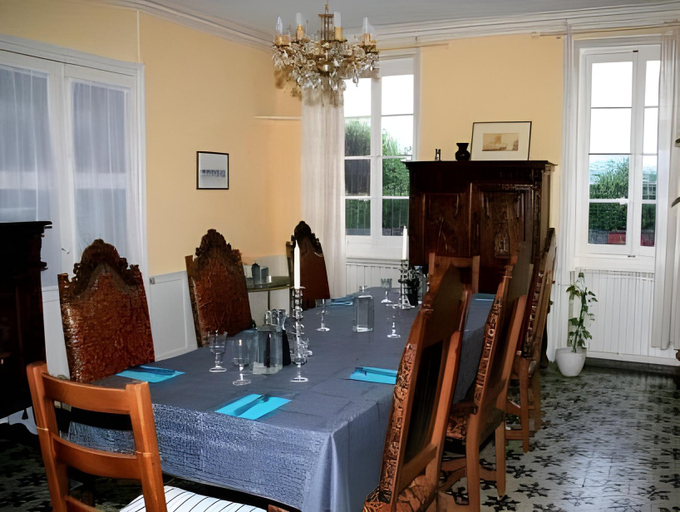 Food & Drinks, Chambres d'hotes et Roulotte Au Bonheur Du Parc, Allier