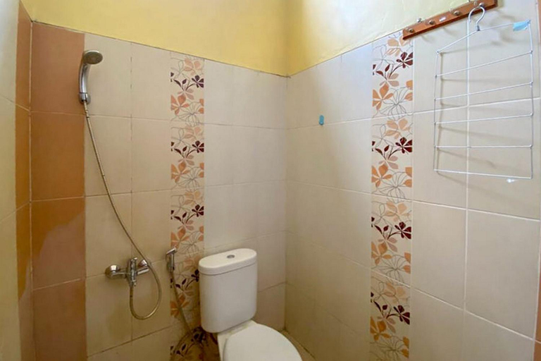 Bathroom 10