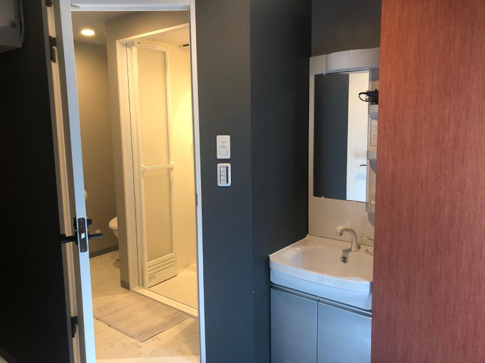 Bathroom 4
