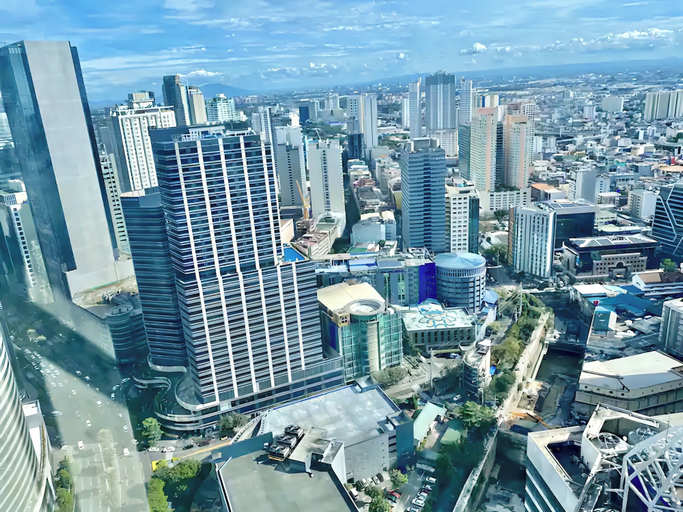 Others 5, Luxurious White & Gold Haven in Makati, Makati City