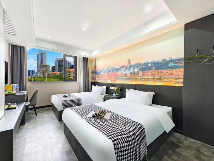 Bedroom 4, Panda Holiday Inn 2, Chengdu
