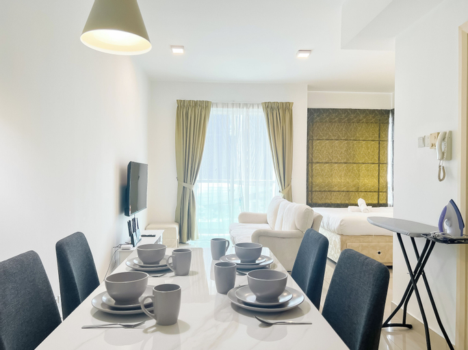 Dining Room 27