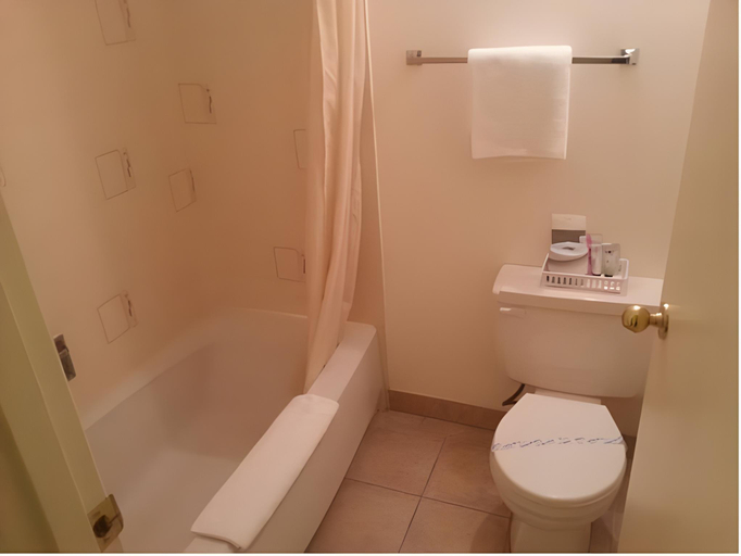 Bathroom 3, Lillooet Hotel Victoria, Squamish-Lillooet