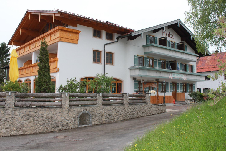 Exterior & Views 1, Landgasthaus & Hotel Kurfer Hof, Rosenheim