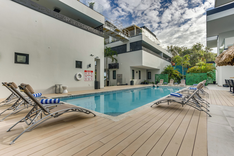 Sport & Beauty 2, Villas at Playa de Coco