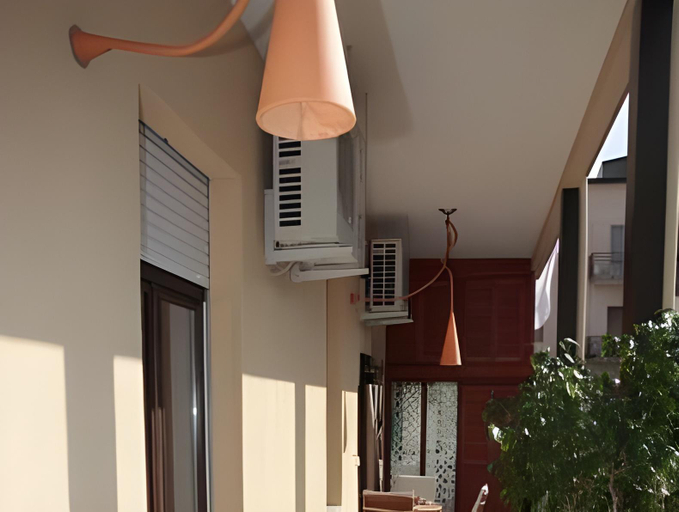 Exterior & Views 2, MILU' B B, Crotone
