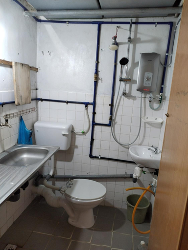 Bathroom 4, Wisma Orchid Homestay Tuaran, Tuaran