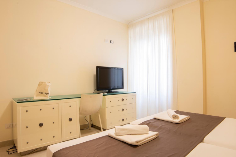Others 3, Relais central Turati, Rome