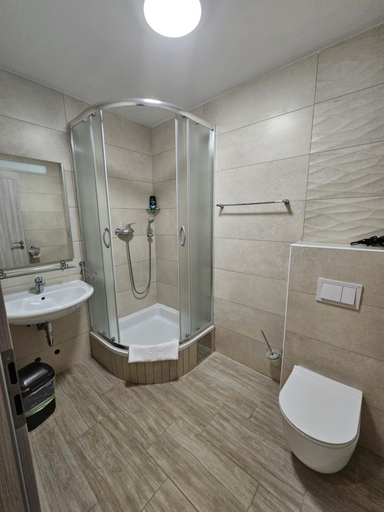 Others 4, Royal Apartments & Rooms, Zagreb