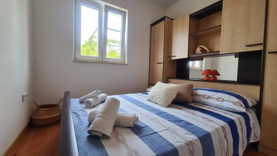 Others 5, Apartments Baskovic, Supetar
