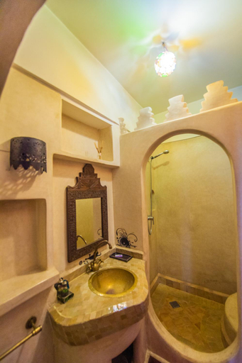 Bathroom 4, Riad Khabia, Marrakech