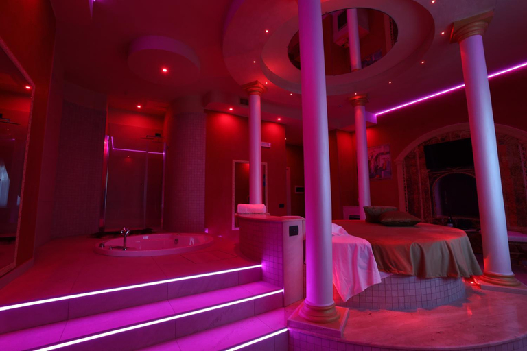 Others 4, Alcova Suite&Relax, Salerno