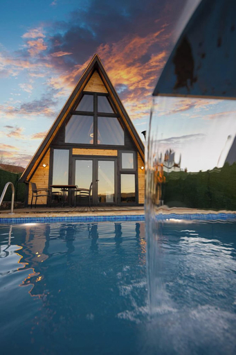 Sport & Beauty 4, Village Life Bungalows, Merkez