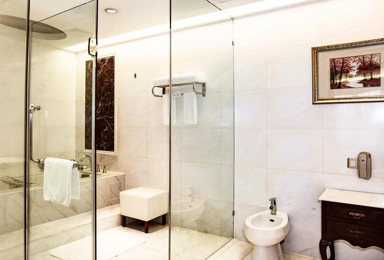 Bedroom, Crowne Plaza Hotel & Suites Landmark Shenzhen By IHG, Shenzhen
