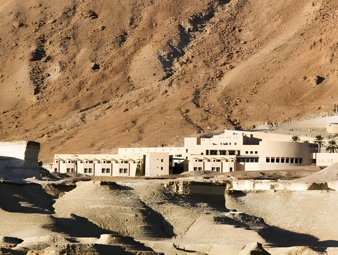 Others 4, HI Massada Hostel