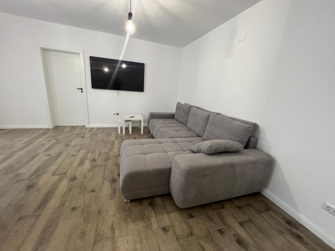 Others 2, Carina Guest House, Turda