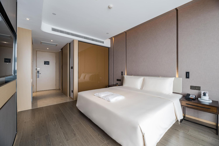 Bedroom 2, Atour Hotel Handan New Century, Handan