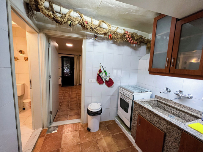 Bathroom 3, Les Bougainvilliers GuestHouse by Hansa, Aley