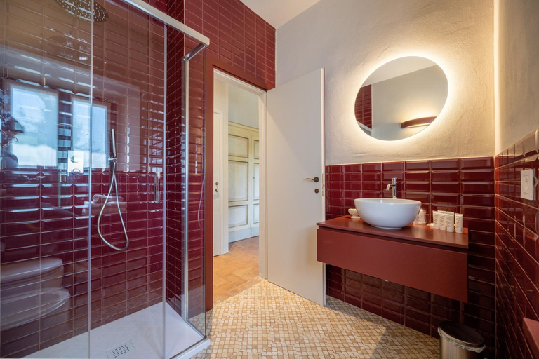 Bathroom 5, CASTELLO DI MONTEGRIDOLFO SPA RESORT, Rimini