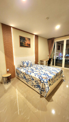 Others 3, Nagoya Thamrin by Marthanzie, Batam